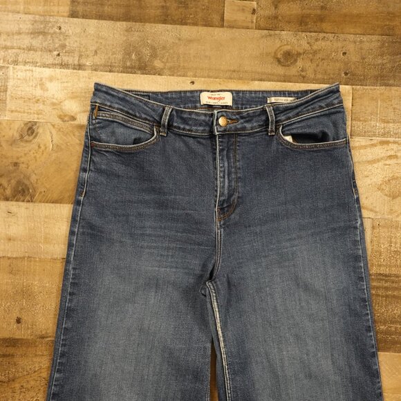 Wrangler High-Rise Wide Leg Jeans Women’s 16 Blue Denim Vintage-Inspired - Picture 2 of 14